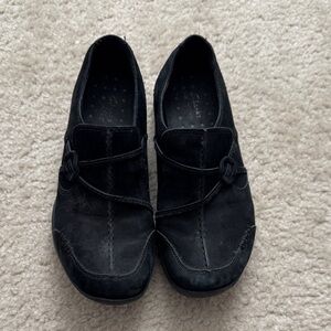 Clark's Women's Black Suede Casual Slip-On leather Loafers - Size 6